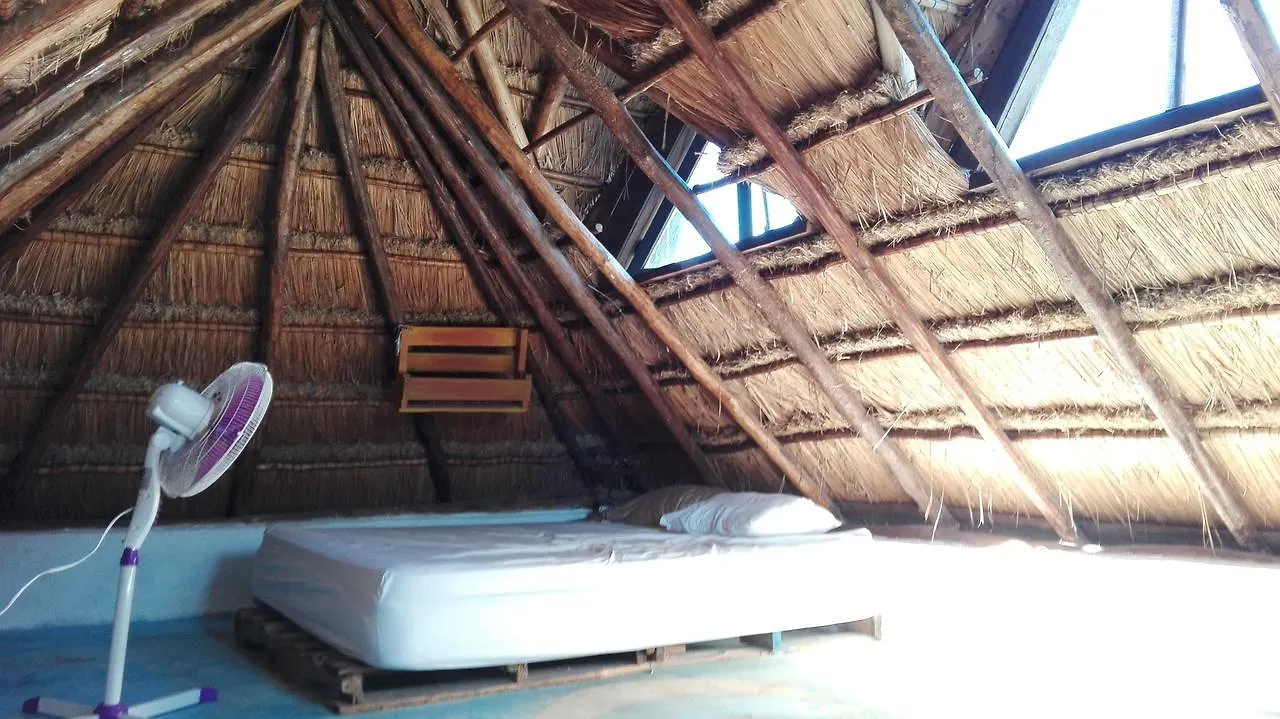 Chata Revolucion Pancho Villa Tulum Mexiko